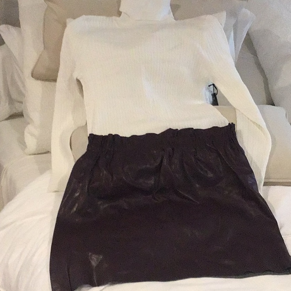 Burgundy vegan leather skirt